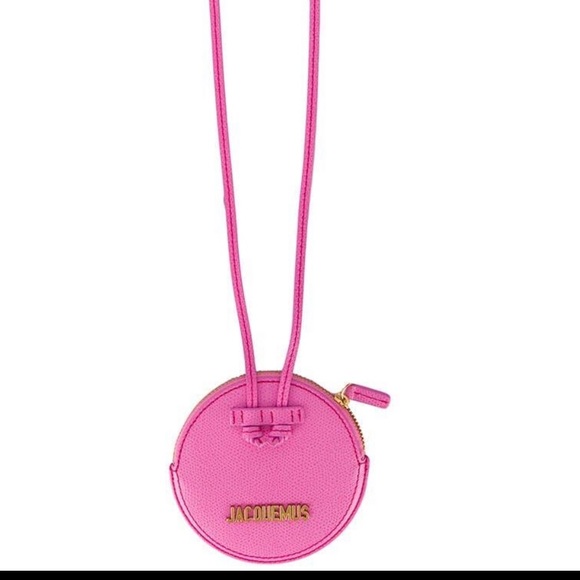 Jacquemus Handbags - Brand new worn once Jacquemus Le Pitchou Bag